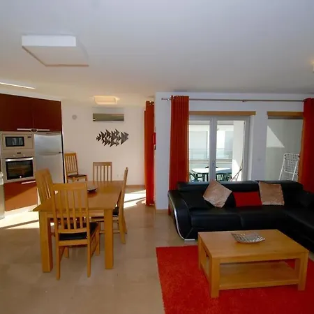 아파트 Horizon - In Nazare, With Rooftop Pool